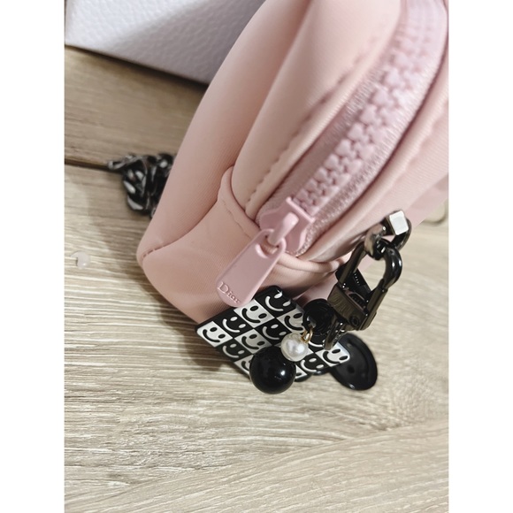 Dior cosmetic bag/pouch to crossbody bag - Picture 4 of 7